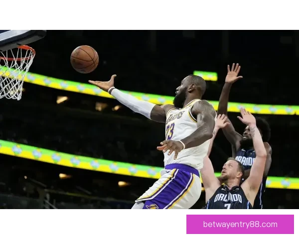 肯纳德谈绝杀关键时刻斯马特妙传助我投篮得分获胜