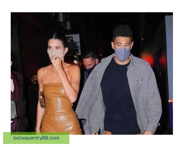 肯豆回关布克暗示关系升温 曾因1月社媒互动引发关注